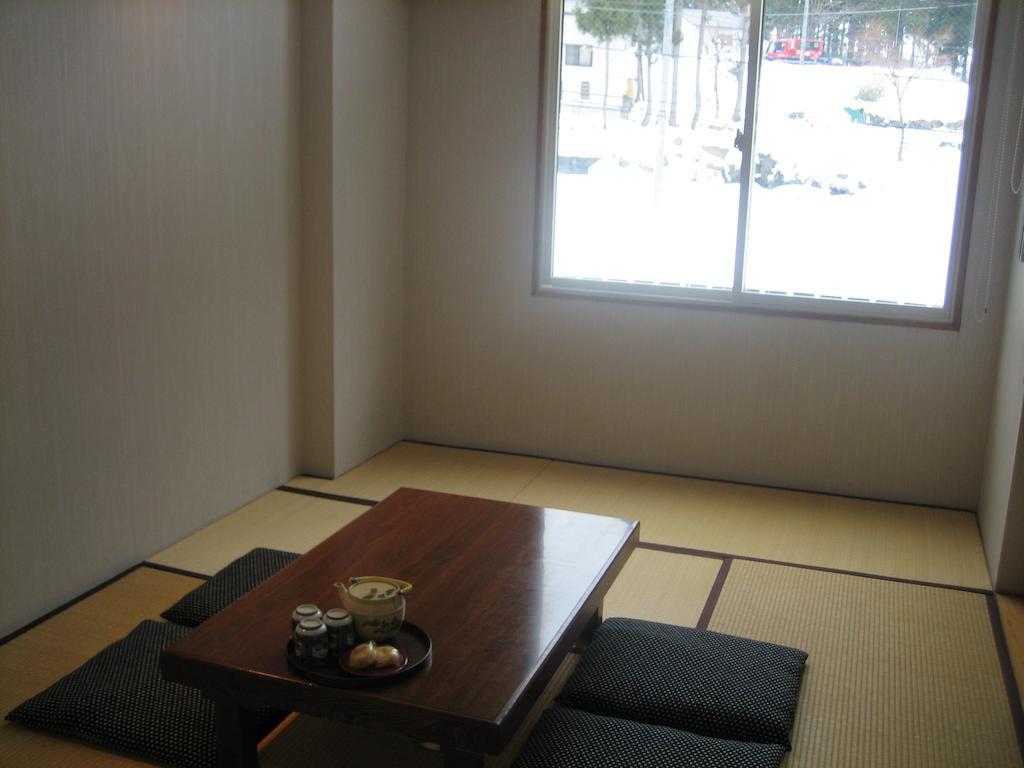 Lodge Nakajima Нодзаваонсен Экстерьер фото